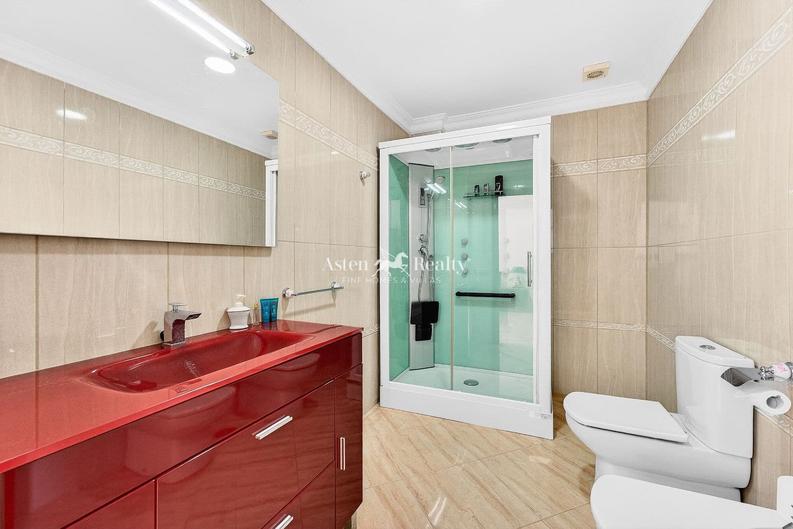 14 slaapkamer Huis te koop in Playa Paraiso met zwembad garage - € 2.590.000 (Ref: 9730700)