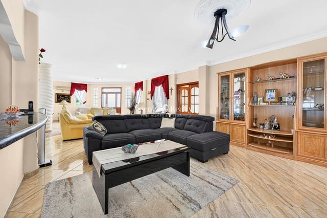 14 slaapkamer Huis te koop in Playa Paraiso, Adeje met zwembad garage - € 2.590.000 (Ref: 9730700)