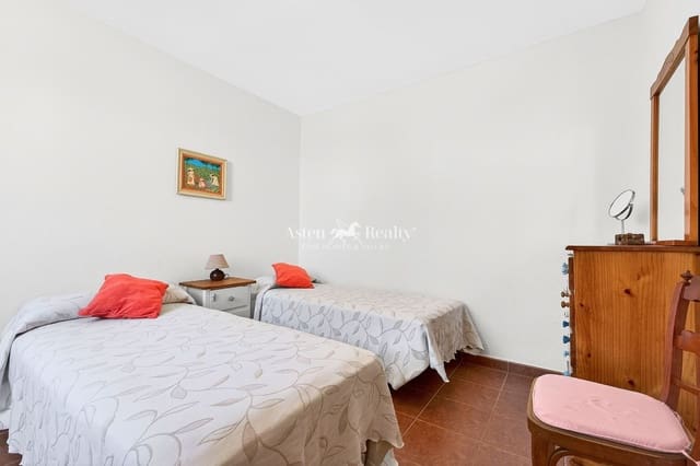 2 soverom Leilighet til salgs i Playa de las Americas, Arona med svømmebasseng - € 475 000 (Ref: 9730701)