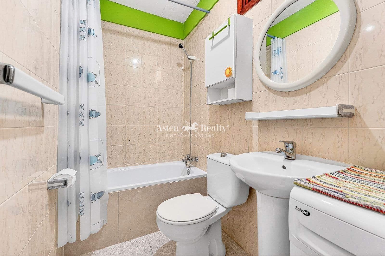 2 soverom Leilighet til salgs i Playa de las Americas med svømmebasseng - € 475 000 (Ref: 9730701)