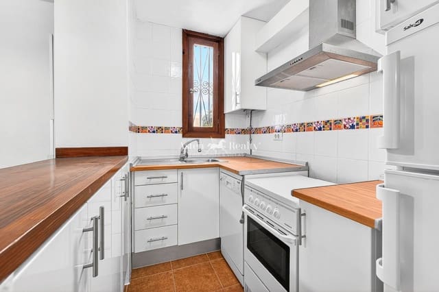 2 soverom Leilighet til salgs i Playa de las Americas, Arona med svømmebasseng - € 475 000 (Ref: 9730701)