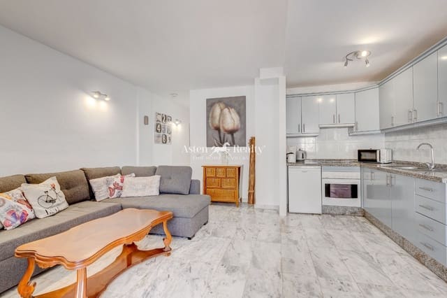 1 sovrum Lägenhet till salu i Los Cristianos, Arona med pool - 270 000 € (Ref: 9730702)