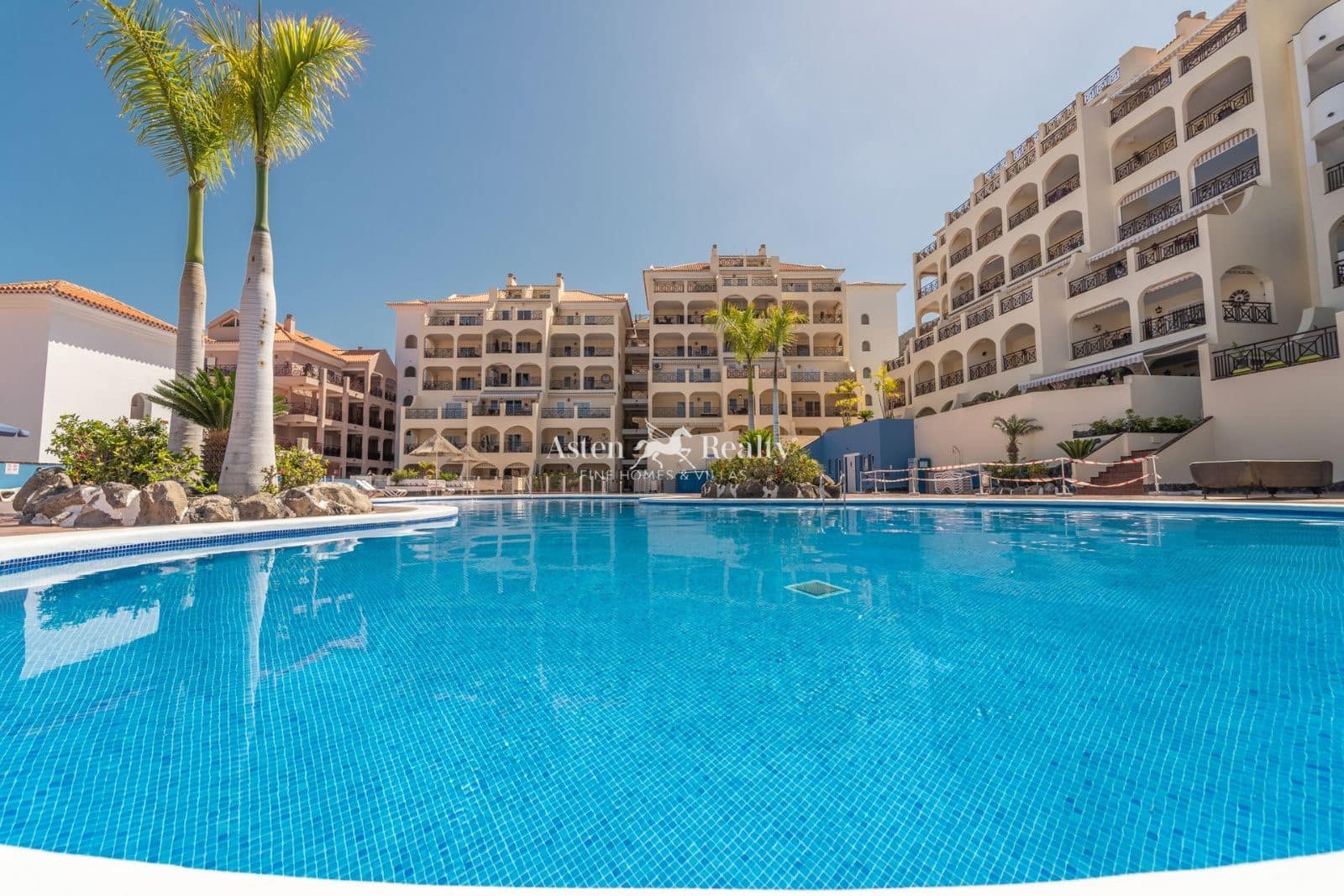 1 sovrum Lägenhet till salu i Los Cristianos med pool - 270 000 € (Ref: 9730702)