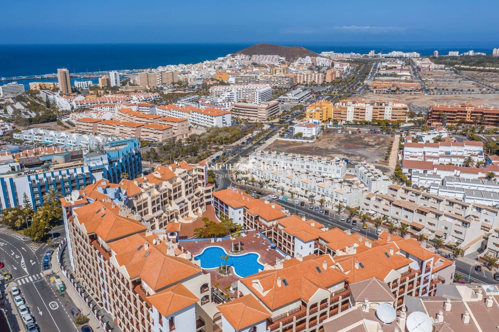 1 sovrum Lägenhet till salu i Los Cristianos med pool - 270 000 € (Ref: 9730702)