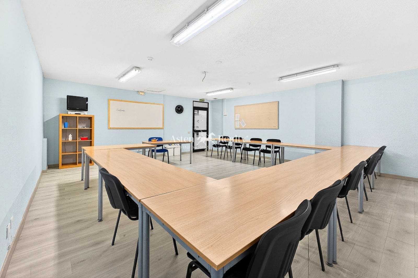 Empresa para arrendar em Playa de las Americas - 3 000 € (Ref: 9755066)