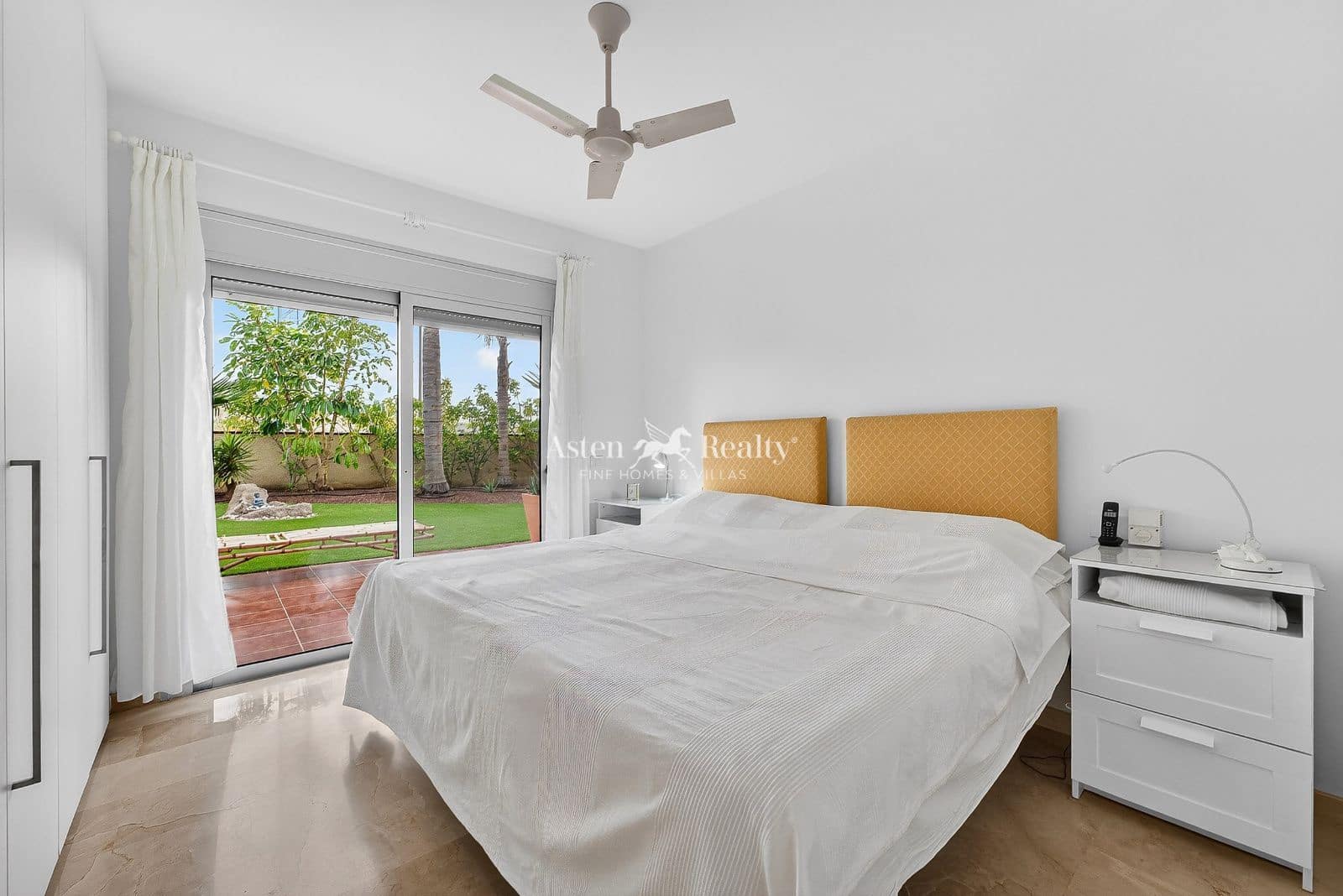 3 soveværelse Lejlighed til salg i Amarilla Golf med swimmingpool garage - € 490.000 (Ref: 9761572)