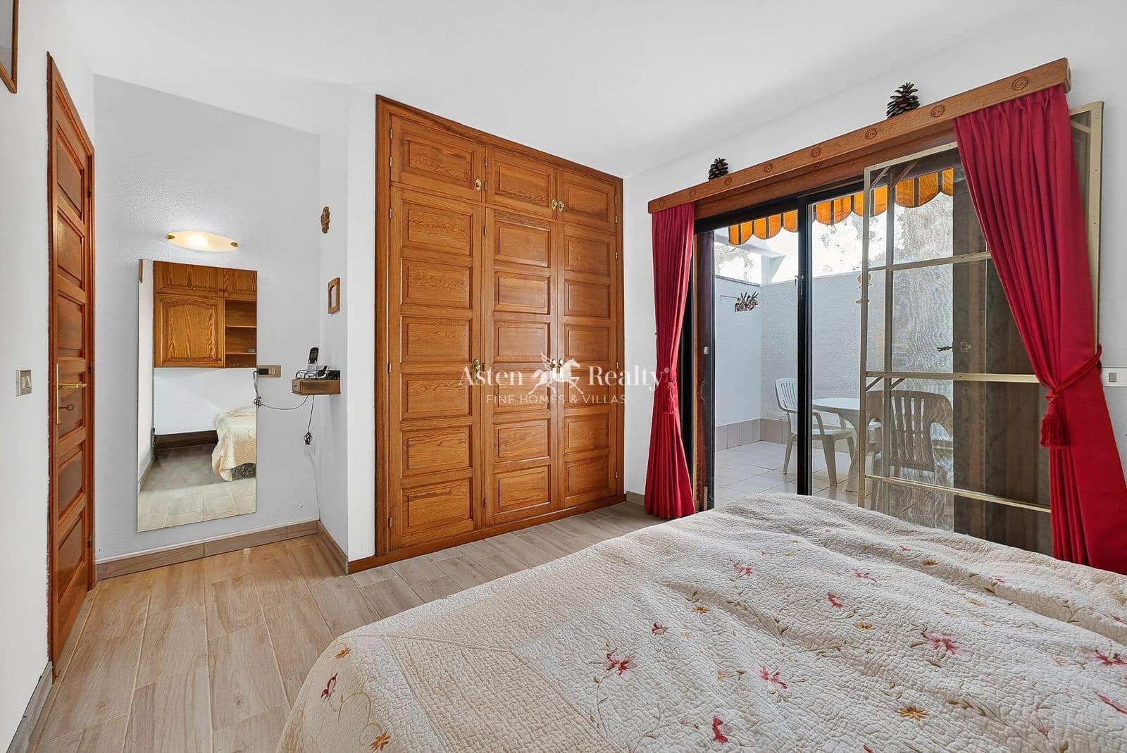 1 makuuhuone Asunto myytävänä paikassa Costa del Silencio mukana uima-altaan - 199 000 € (Ref: 9769090)