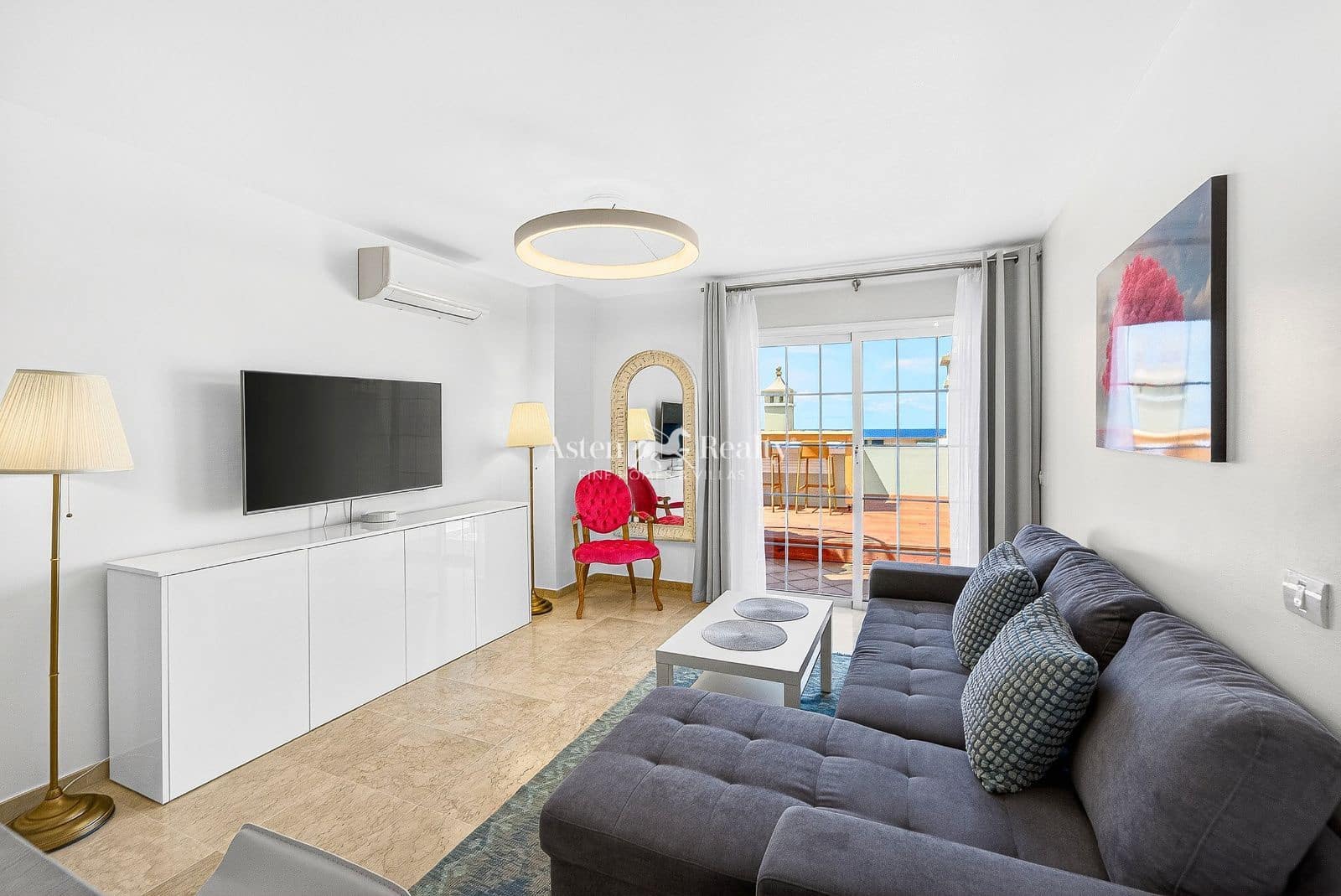 1 slaapkamer Penthouse te koop in Palm-Mar met zwembad garage - € 435.000 (Ref: 9782143)