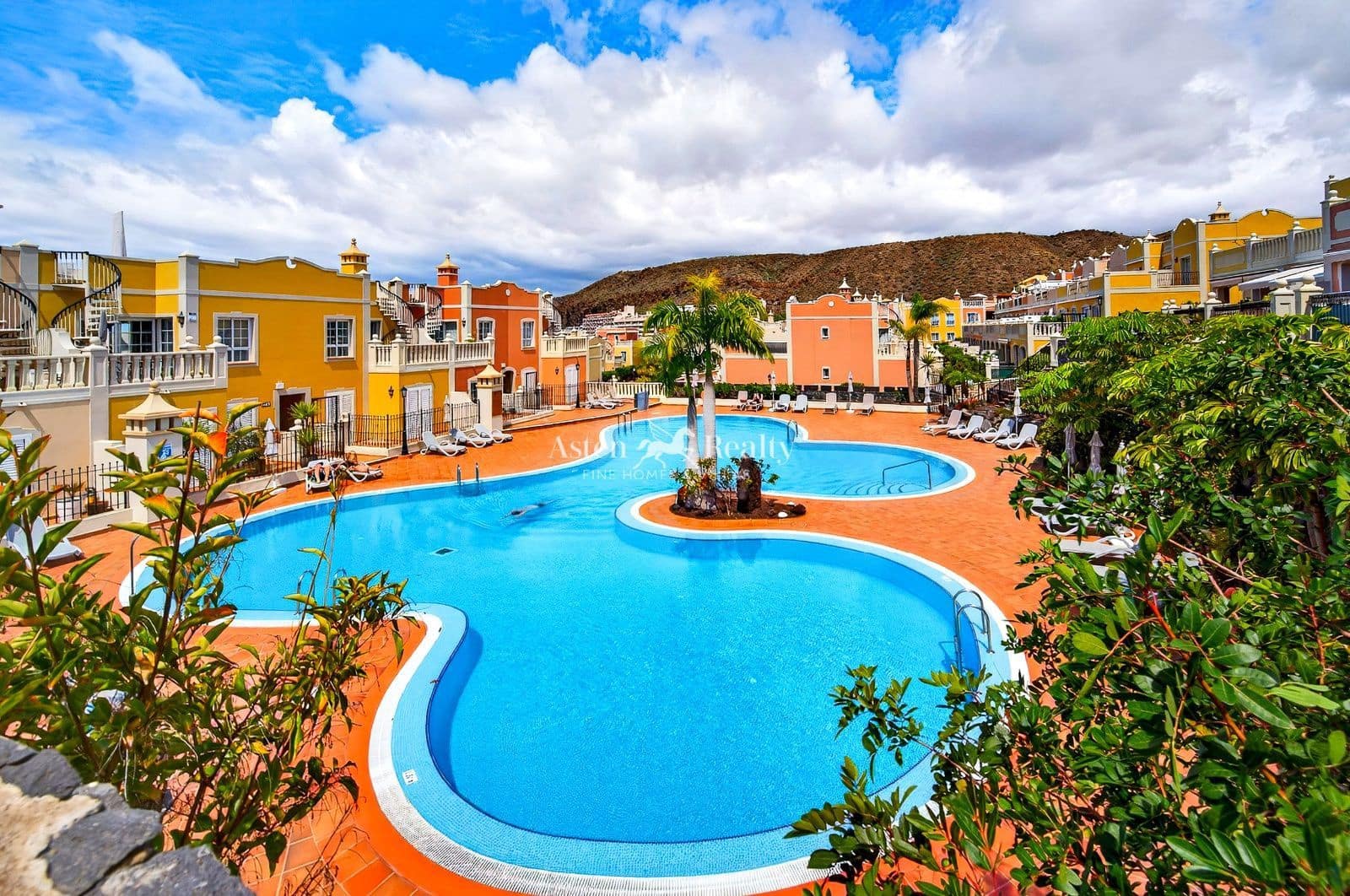 1 slaapkamer Penthouse te koop in Palm-Mar met zwembad garage - € 435.000 (Ref: 9782143)