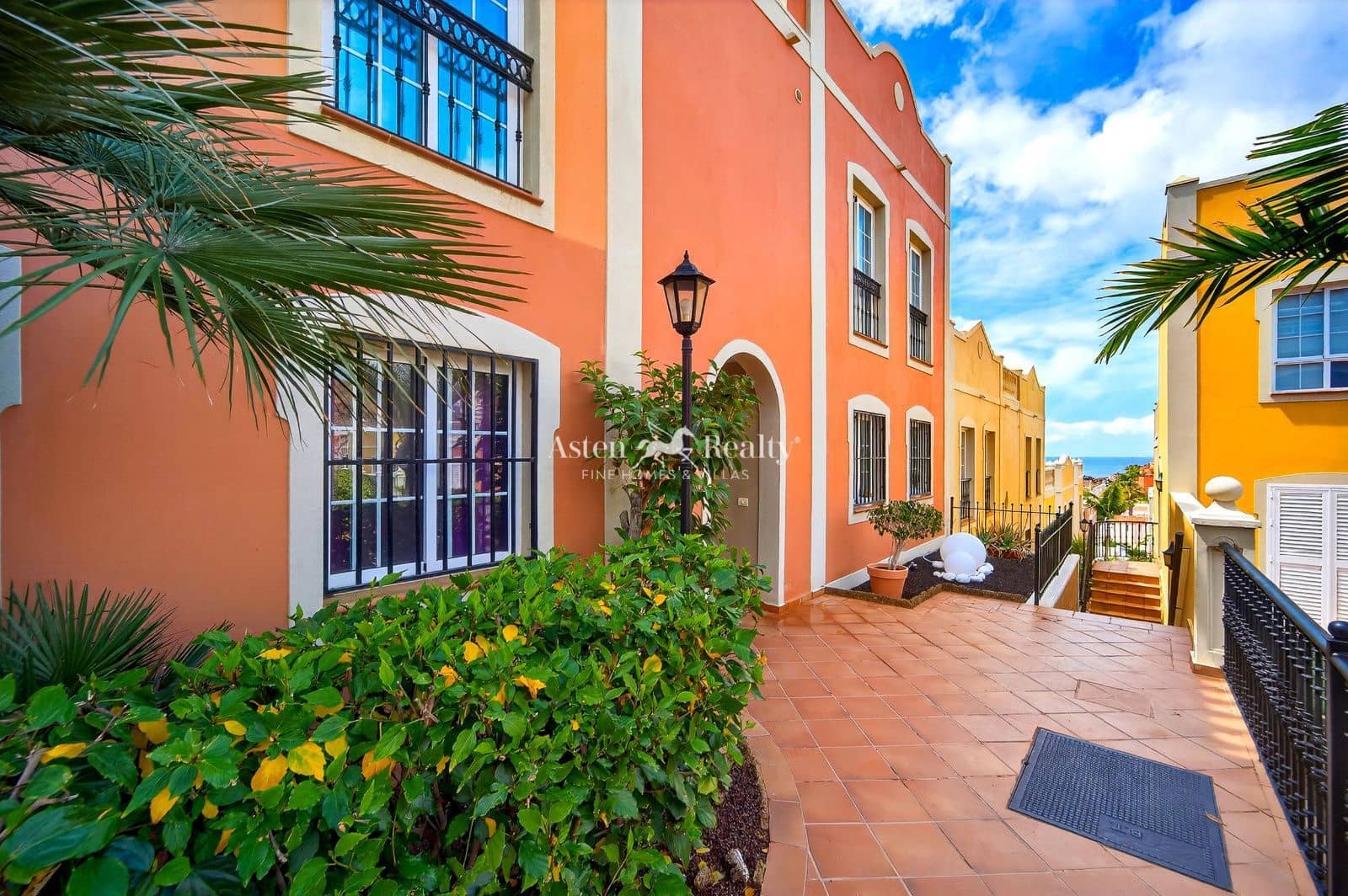 1 slaapkamer Penthouse te koop in Palm-Mar met zwembad garage - € 435.000 (Ref: 9782143)