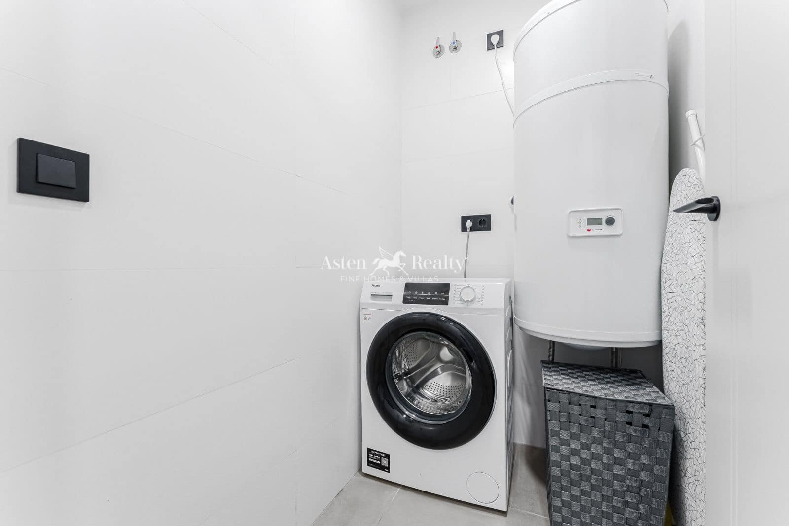 2 camera da letto Appartamento in vendita in Torviscas con piscina garage - 590.000 € (Rif: 9789851)