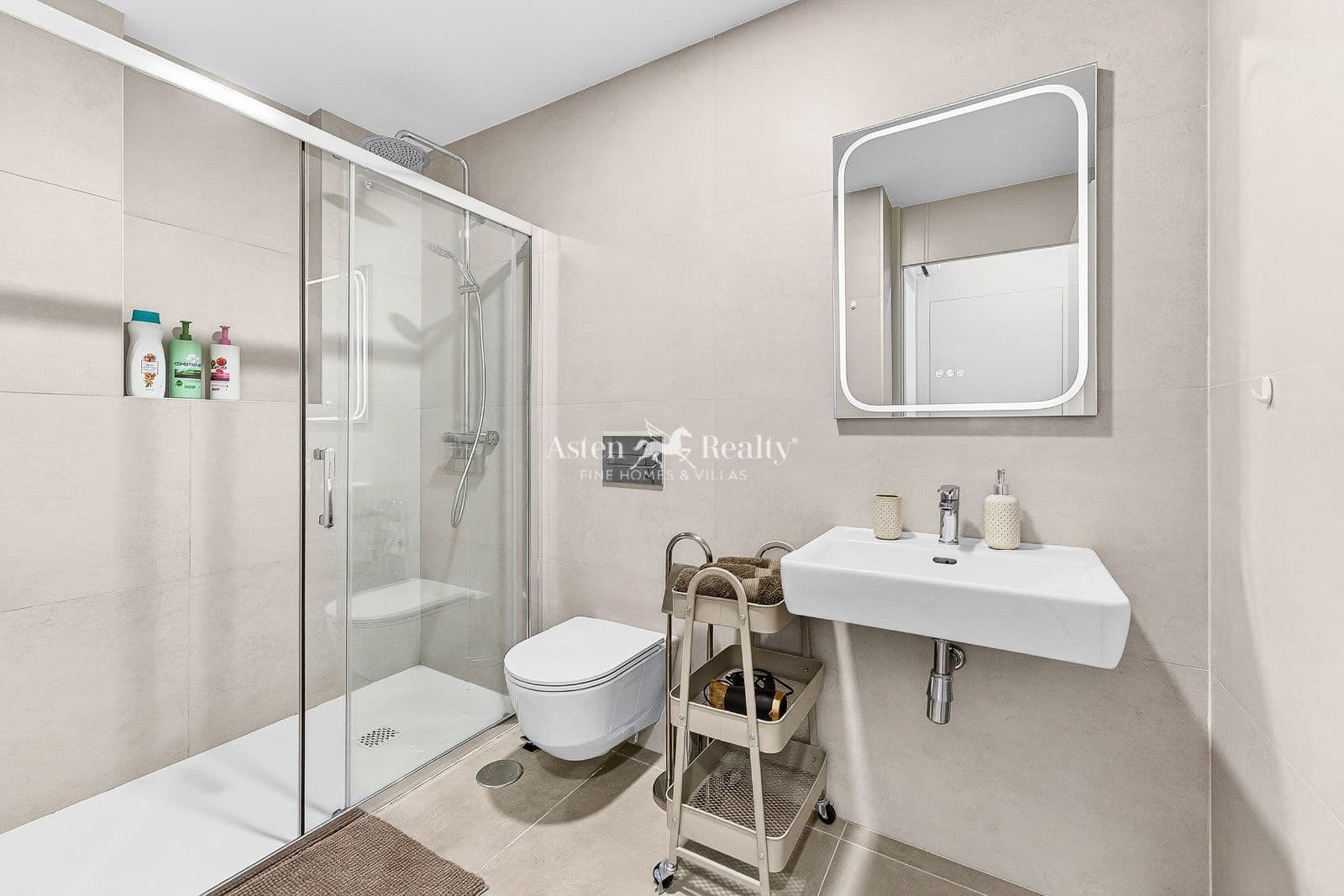 2 camera da letto Appartamento in vendita in Torviscas con piscina garage - 590.000 € (Rif: 9789851)