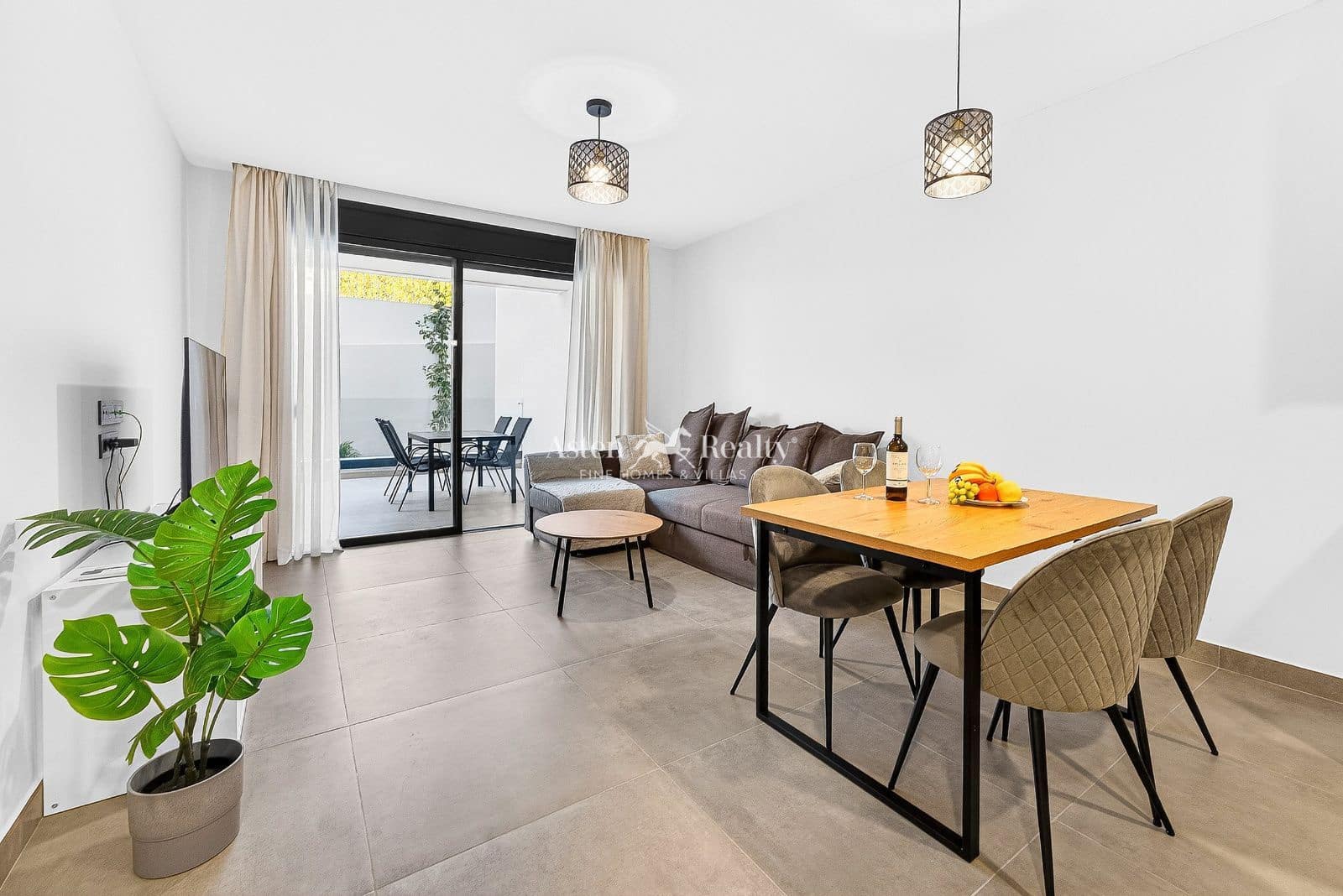 2 camera da letto Appartamento in vendita in Torviscas con piscina garage - 590.000 € (Rif: 9789851)