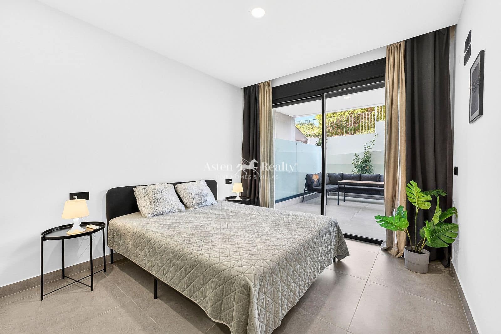 2 camera da letto Appartamento in vendita in Torviscas con piscina garage - 590.000 € (Rif: 9789851)