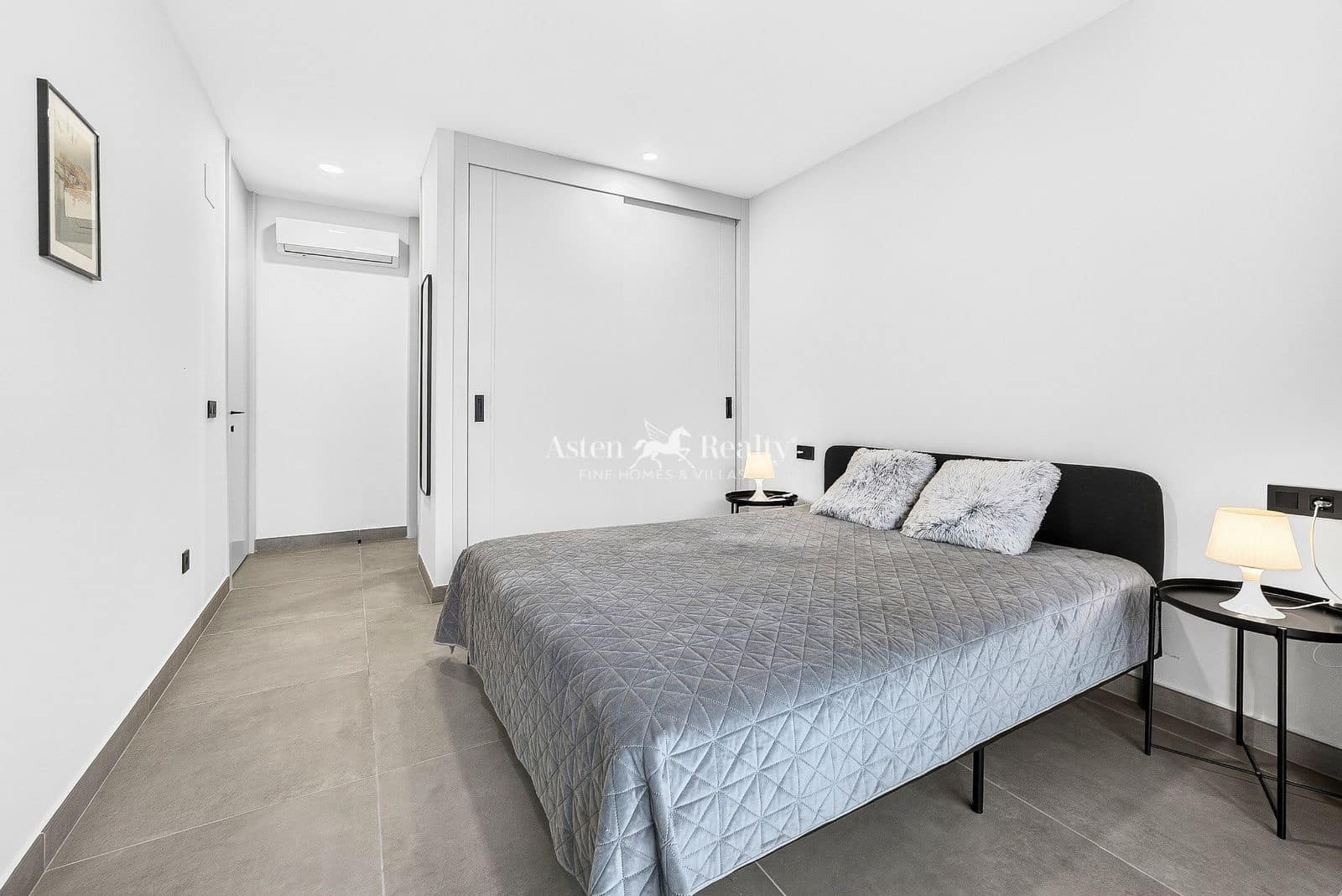2 camera da letto Appartamento in vendita in Torviscas con piscina garage - 590.000 € (Rif: 9789851)