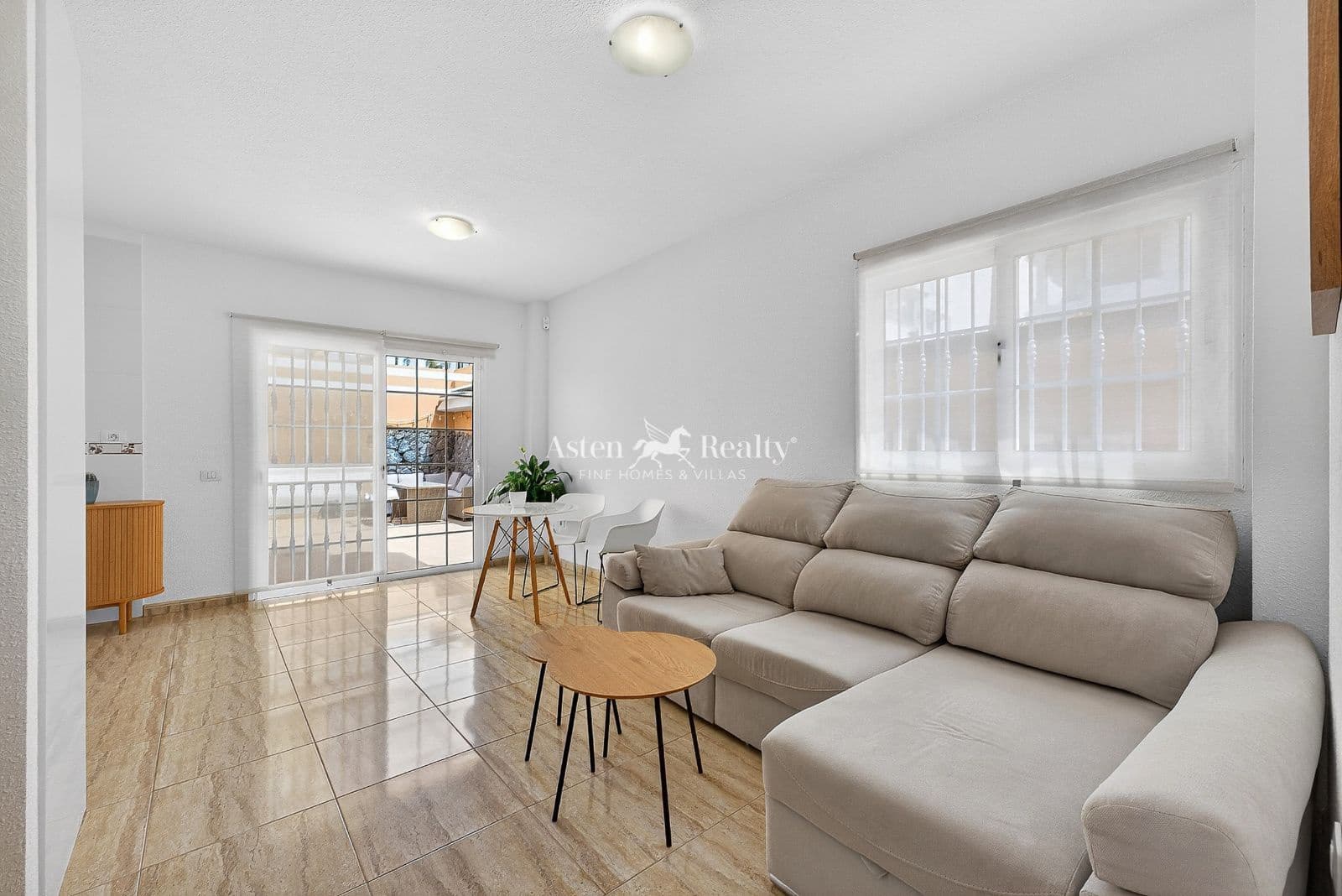 2 quarto Apartamento para venda em Palm-Mar com piscina garagem - 320 000 € (Ref: 9793488)