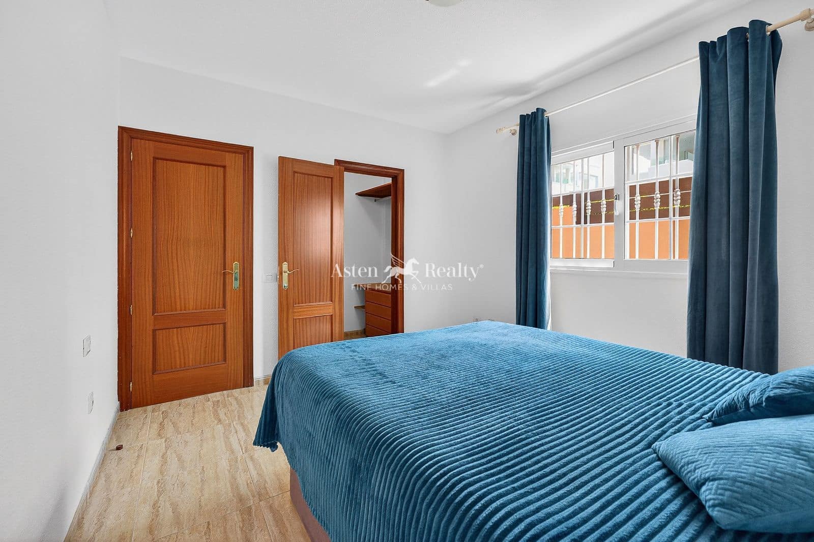 2 quarto Apartamento para venda em Palm-Mar com piscina garagem - 320 000 € (Ref: 9793488)