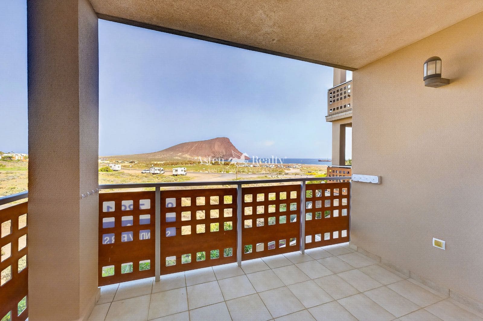 2 quarto Apartamento para venda em El Medano com piscina garagem - 445 000 € (Ref: 9793656)