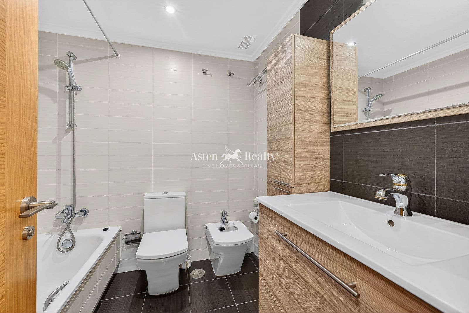 2 quarto Apartamento para venda em El Medano com piscina garagem - 445 000 € (Ref: 9793656)