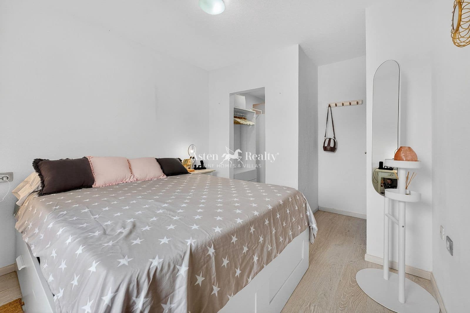 3 slaapkamer Flat te koop in Torviscas met garage - € 474.995 (Ref: 9793657)