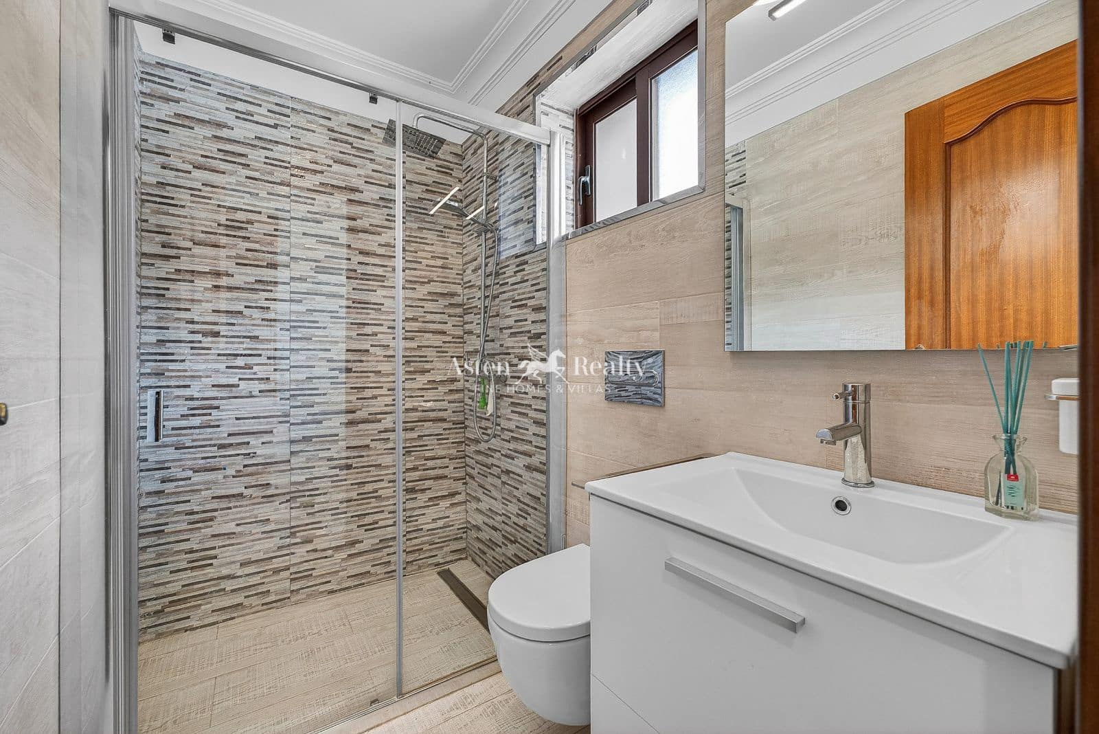 3 slaapkamer Flat te koop in Torviscas met garage - € 474.995 (Ref: 9793657)