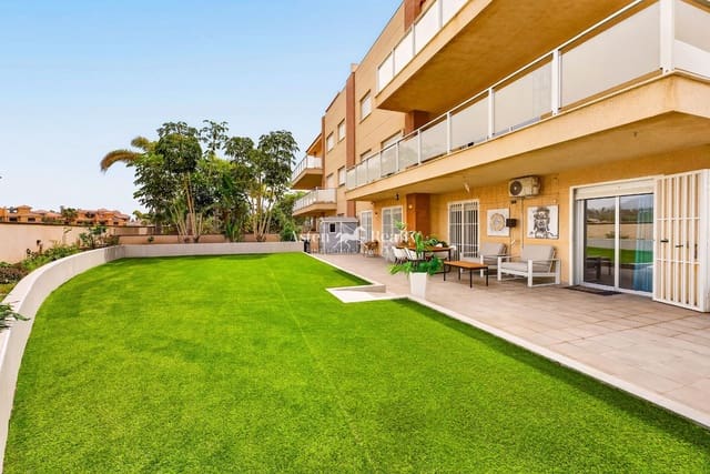 4 sovrum Lägenhet till salu i Amarilla Golf, San Miguel de Abona med pool garage - 505 000 € (Ref: 9793658)