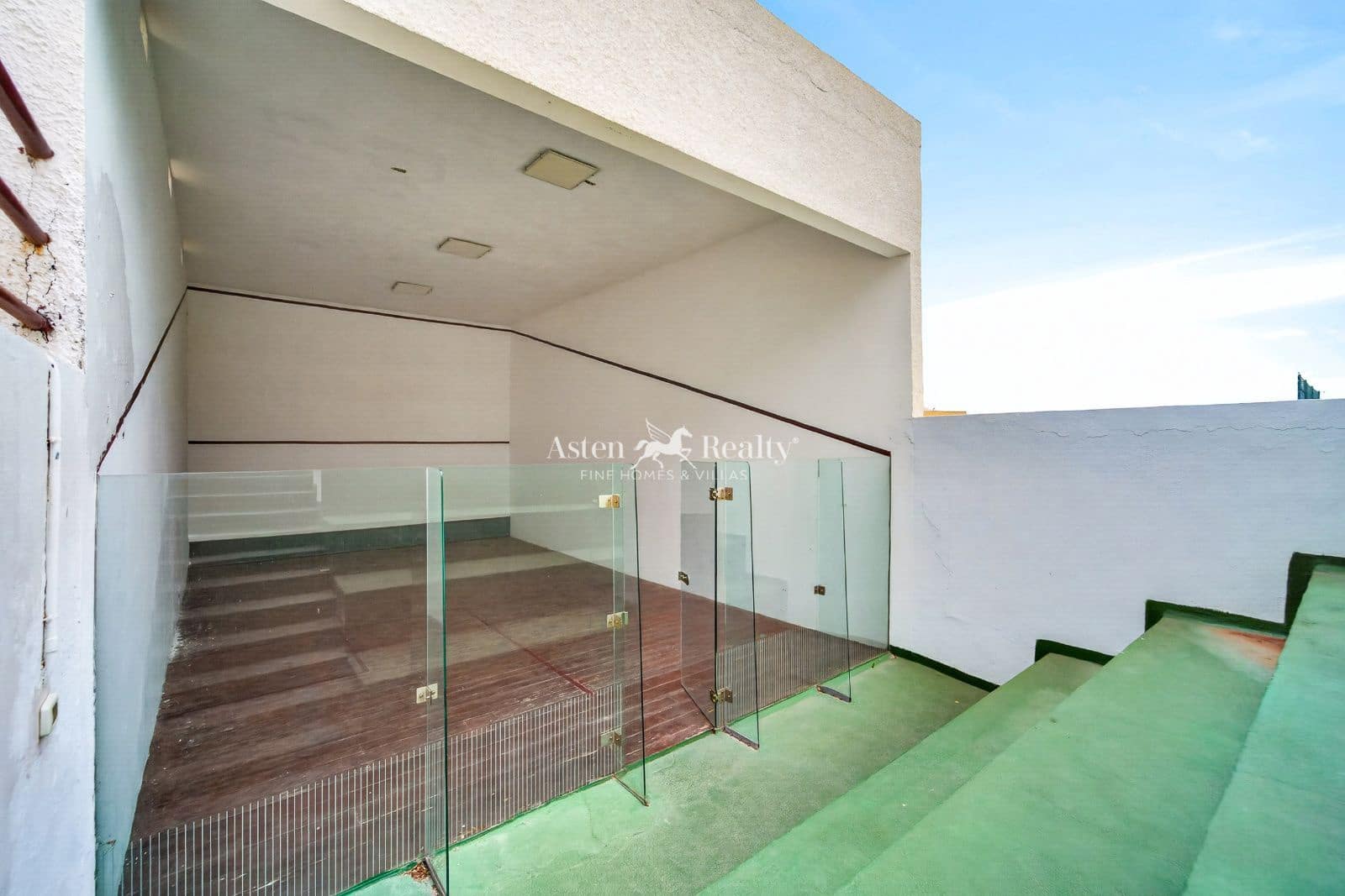 1 Zimmer Wohnung zu verkaufen in Puerto Santiago mit Pool - 330.000 € (Ref: 9797758)