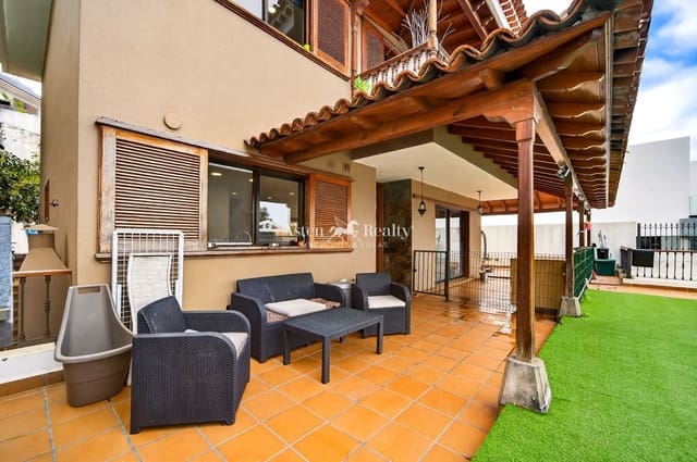 3 soveværelse Byhus til salg i La Orotava med swimmingpool garage - € 740.000 (Ref: 9802670)