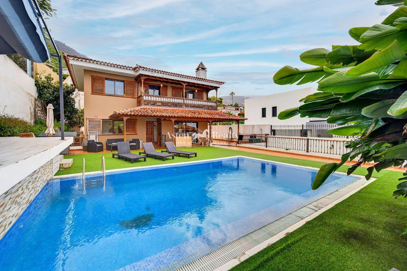 3 chambre Maison de Ville à vendre à La Orotava avec piscine garage - 740 000 € (Ref: 9802670)