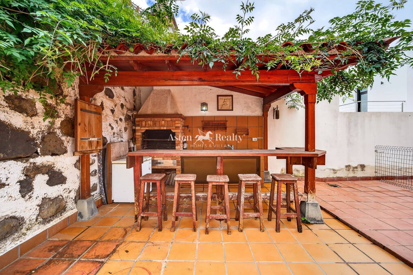 3 chambre Maison de Ville à vendre à La Orotava avec piscine garage - 740 000 € (Ref: 9802670)