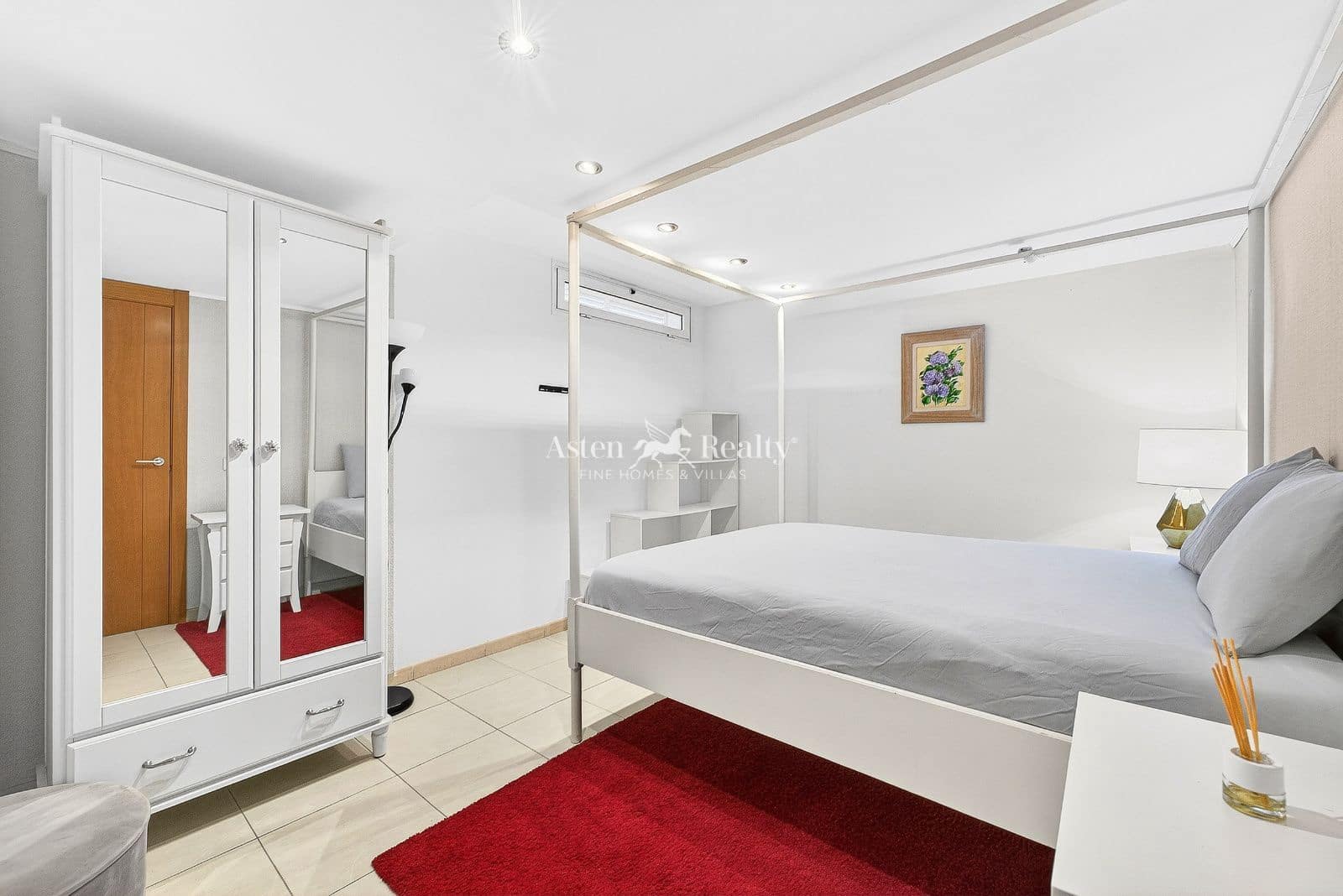 3 quarto Casa em Banda para venda em Torviscas com piscina garagem - 470 000 € (Ref: 9802960)