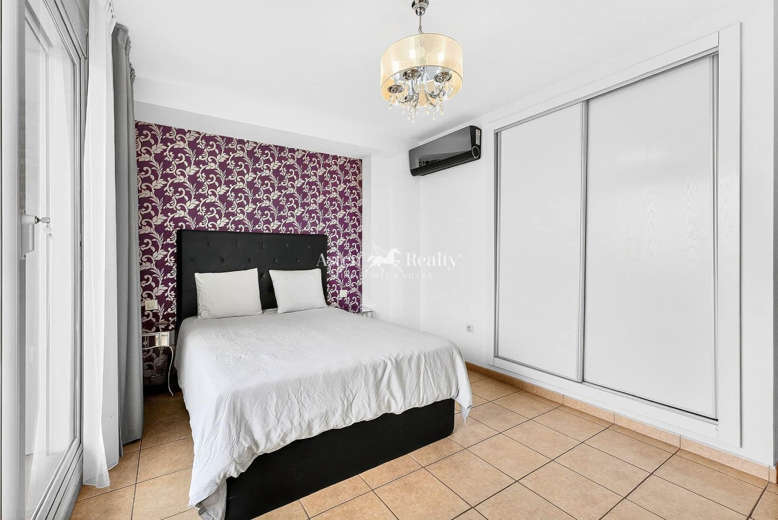 3 quarto Casa em Banda para venda em Torviscas com piscina garagem - 470 000 € (Ref: 9802960)