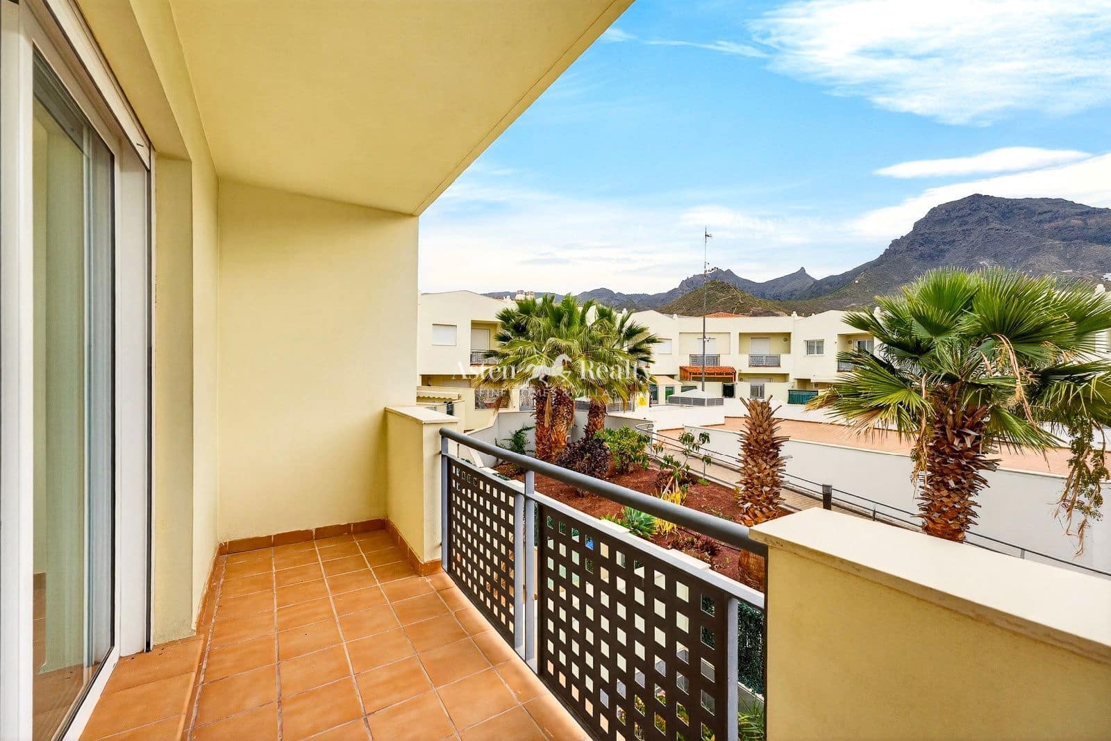 3 quarto Casa em Banda para venda em Torviscas com piscina garagem - 470 000 € (Ref: 9802960)