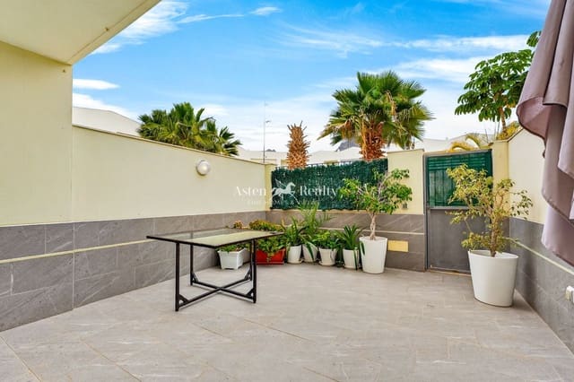 3 quarto Casa em Banda para venda em Torviscas, Adeje com piscina garagem - 470 000 € (Ref: 9802960)