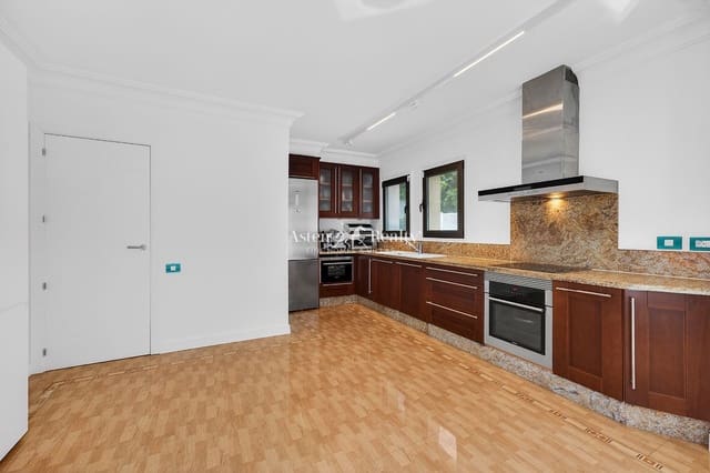 4 chambre Maison de Ville à vendre à La Caleta Adeje, Adeje avec piscine garage - 3 500 000 € (Ref: 9816193)