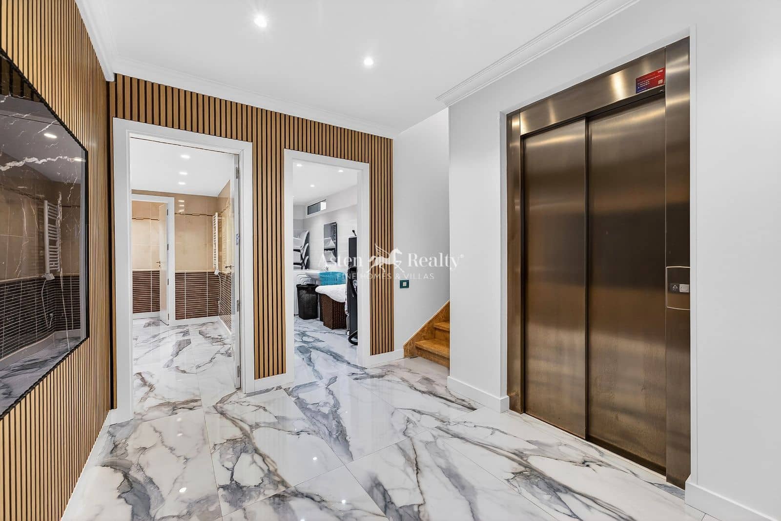 4 chambre Maison de Ville à vendre à La Caleta Adeje avec piscine garage - 3 500 000 € (Ref: 9816193)