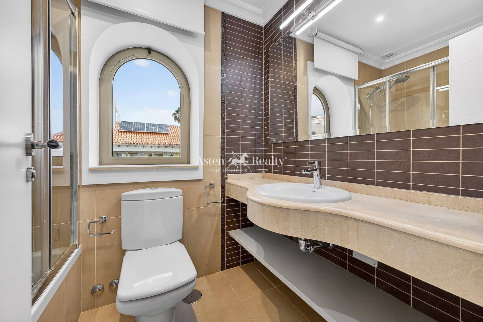4 chambre Maison de Ville à vendre à La Caleta Adeje avec piscine garage - 3 500 000 € (Ref: 9816193)