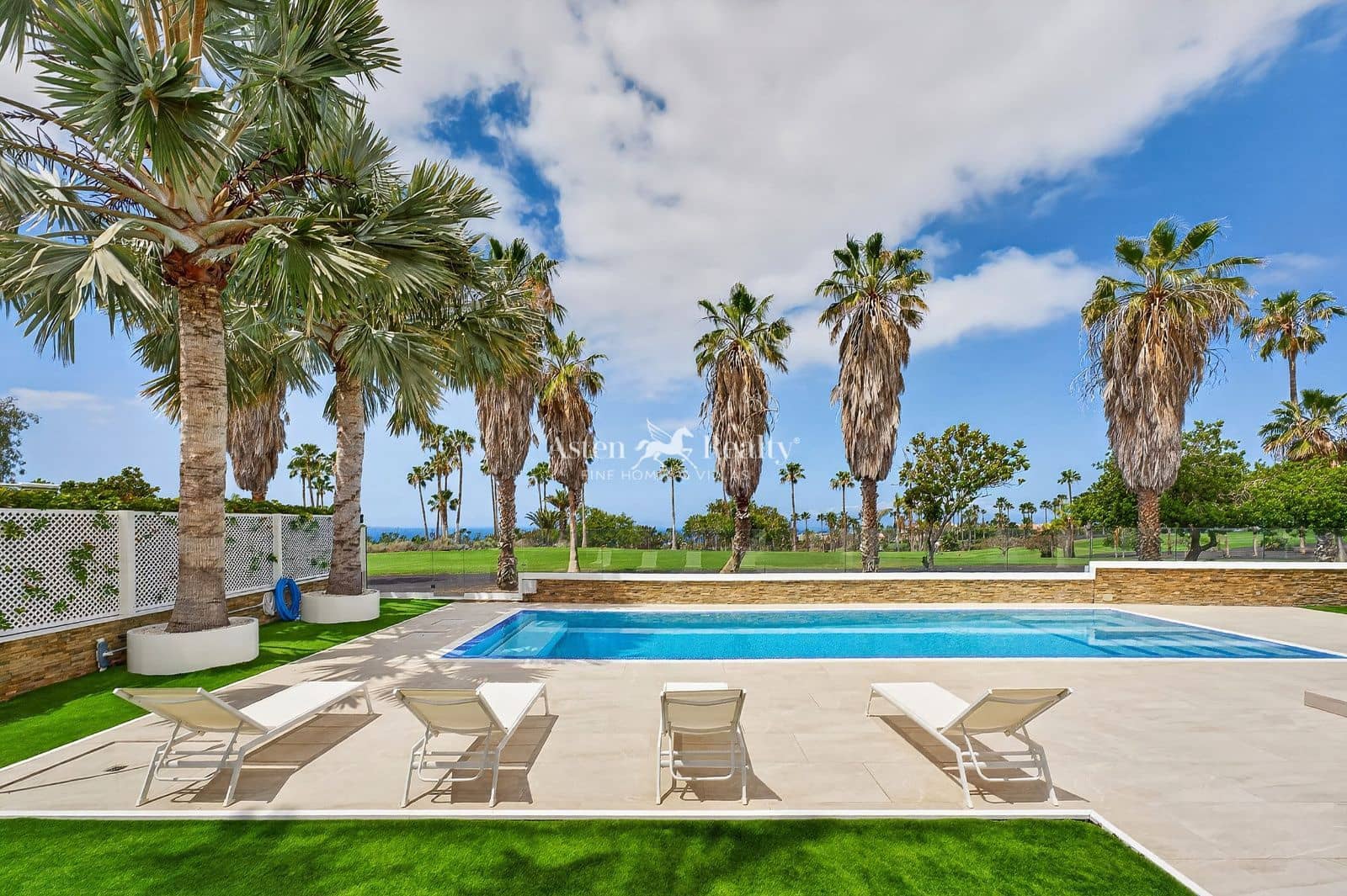 4 chambre Maison de Ville à vendre à La Caleta Adeje avec piscine garage - 3 500 000 € (Ref: 9816193)