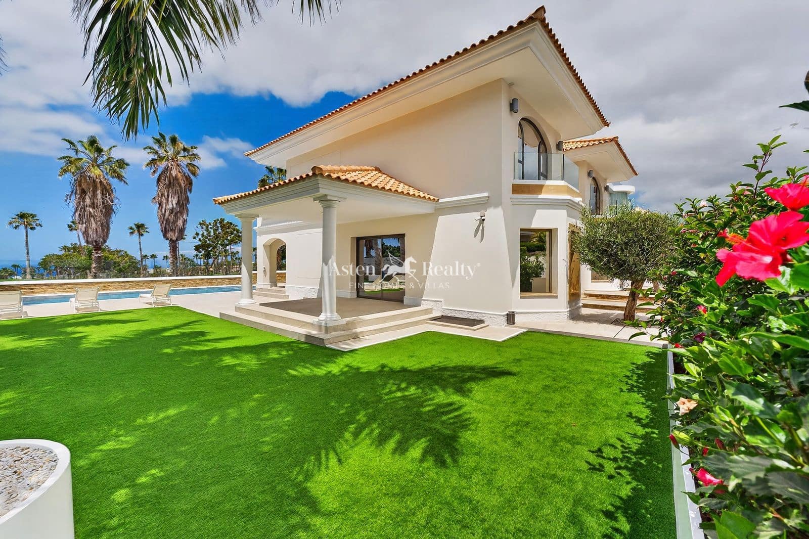4 chambre Maison de Ville à vendre à La Caleta Adeje avec piscine garage - 3 500 000 € (Ref: 9816193)