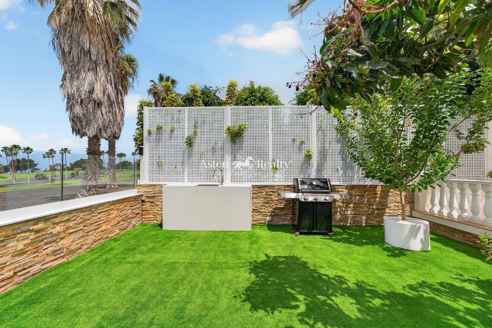 4 chambre Maison de Ville à vendre à La Caleta Adeje avec piscine garage - 3 500 000 € (Ref: 9816193)