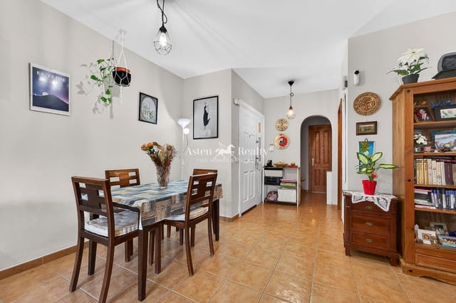 2 sypialnia Penthouse na sprzedaż w Las Chafiras (San Miguel), San Miguel de Abona z basenem - 239 000 € (Ref: 9816194)