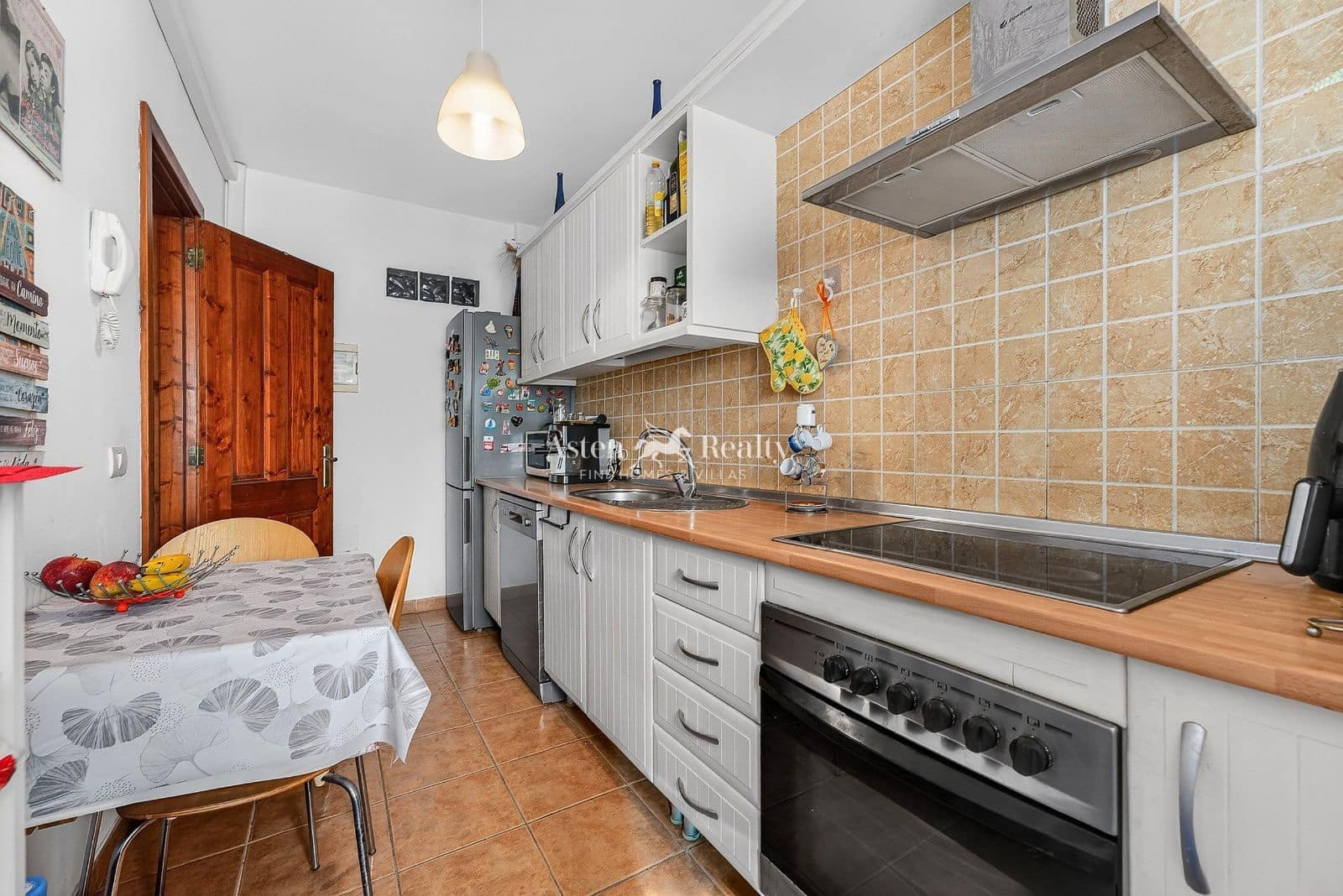 2 sypialnia Penthouse na sprzedaż w Las Chafiras (San Miguel) z basenem - 239 000 € (Ref: 9816194)