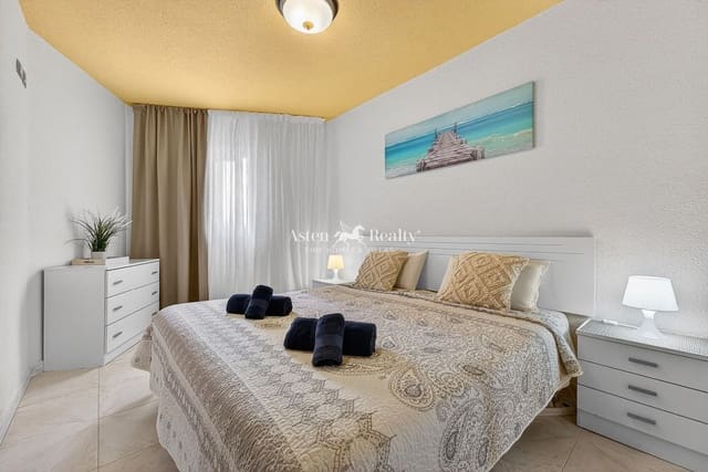 1 sovrum Lägenhet till salu i Playa de las Americas, Arona med pool - 273 000 € (Ref: 9823886)