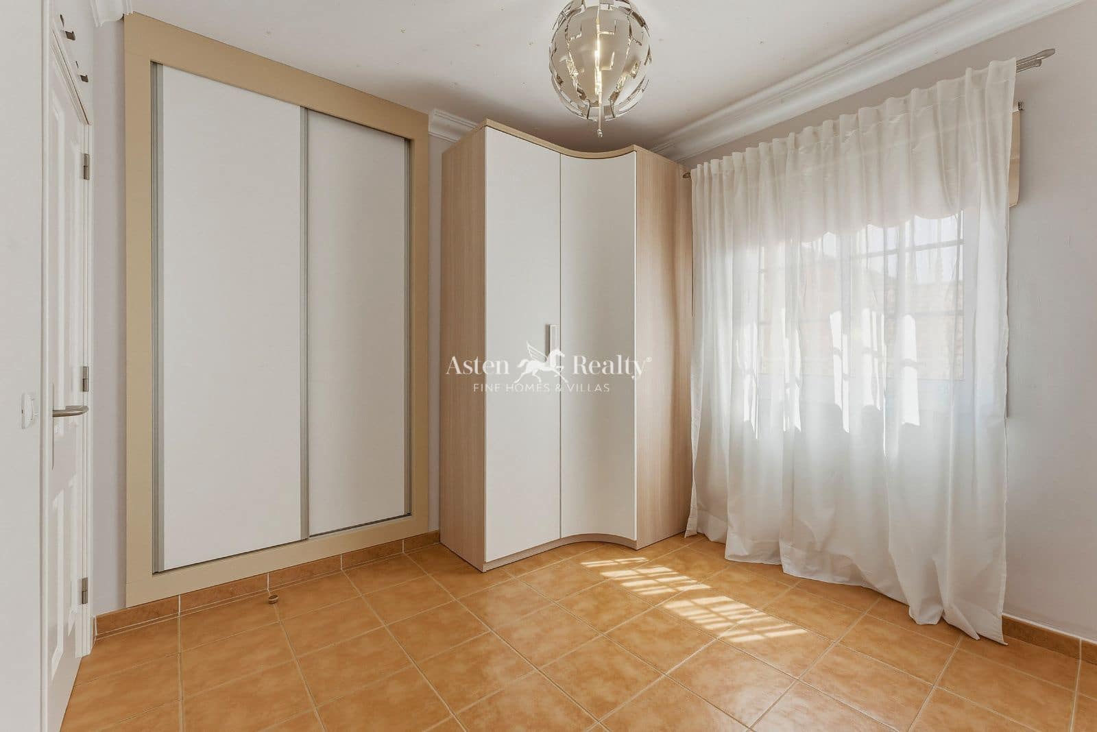 3 bedroom Flat for sale in Las Chafiras (San Miguel) with pool garage - € 294,000 (Ref: 9823887)