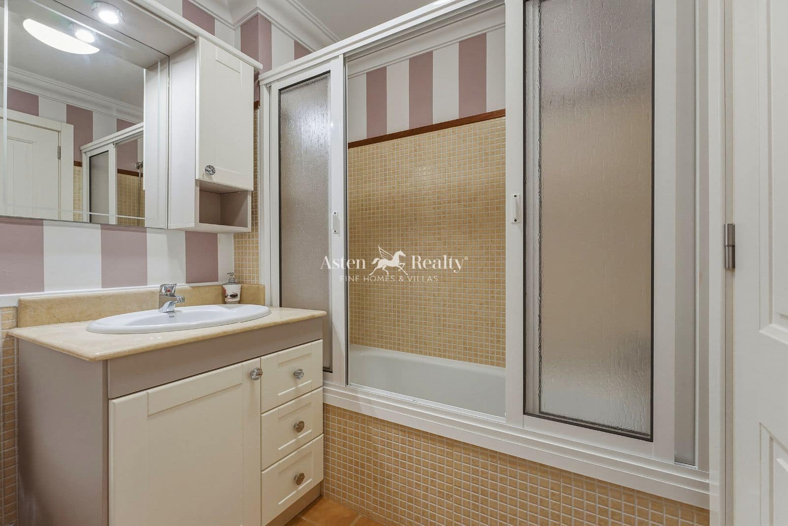 3 bedroom Flat for sale in Las Chafiras (San Miguel) with pool garage - € 294,000 (Ref: 9823887)