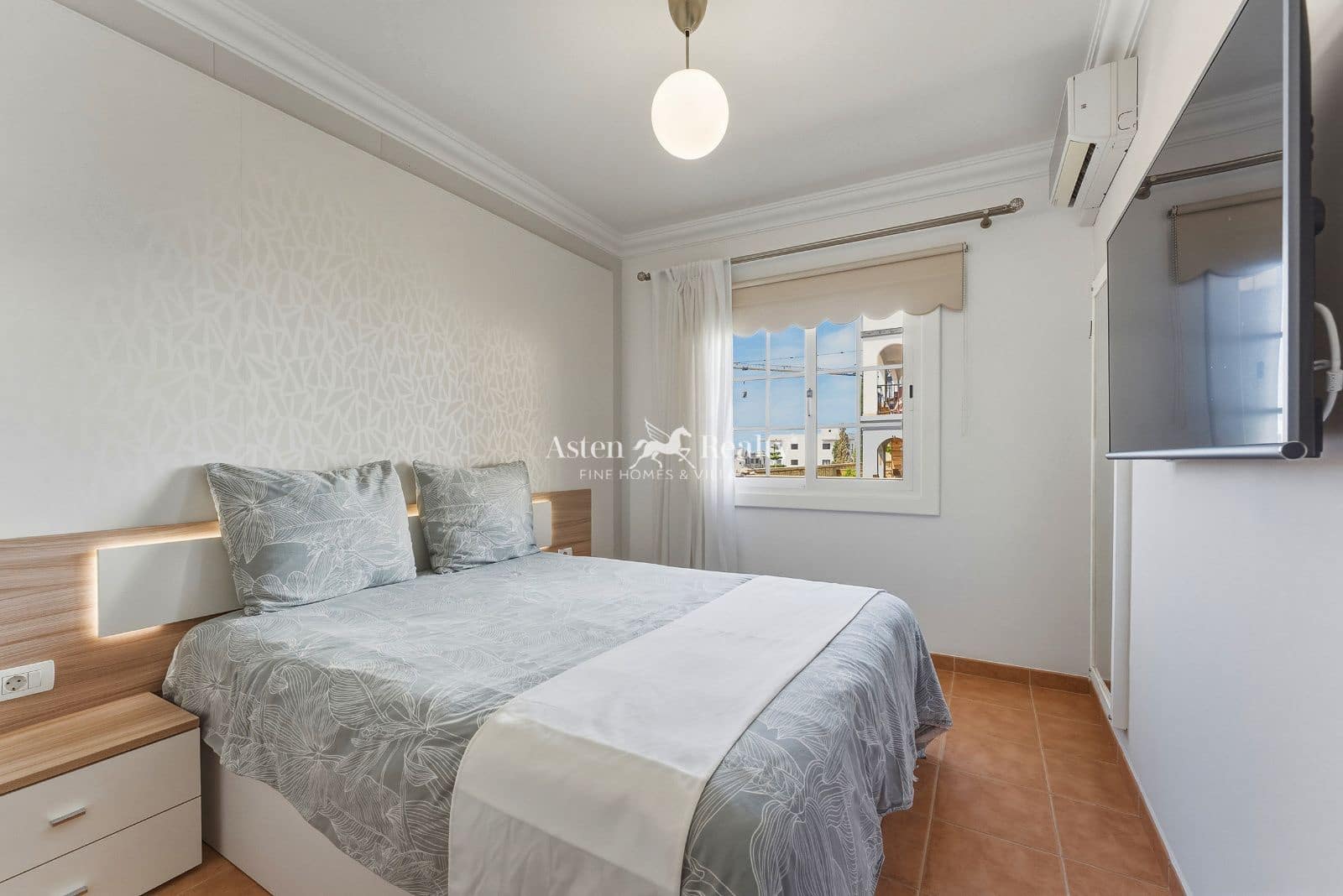 3 bedroom Flat for sale in Las Chafiras (San Miguel) with pool garage - € 294,000 (Ref: 9823887)
