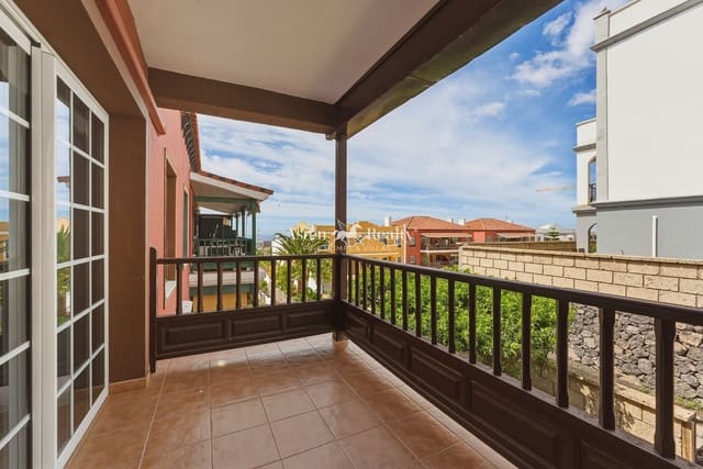 3 slaapkamer Flat te koop in Las Chafiras (San Miguel), San Miguel de Abona met zwembad garage - € 294.000 (Ref: 9823887)