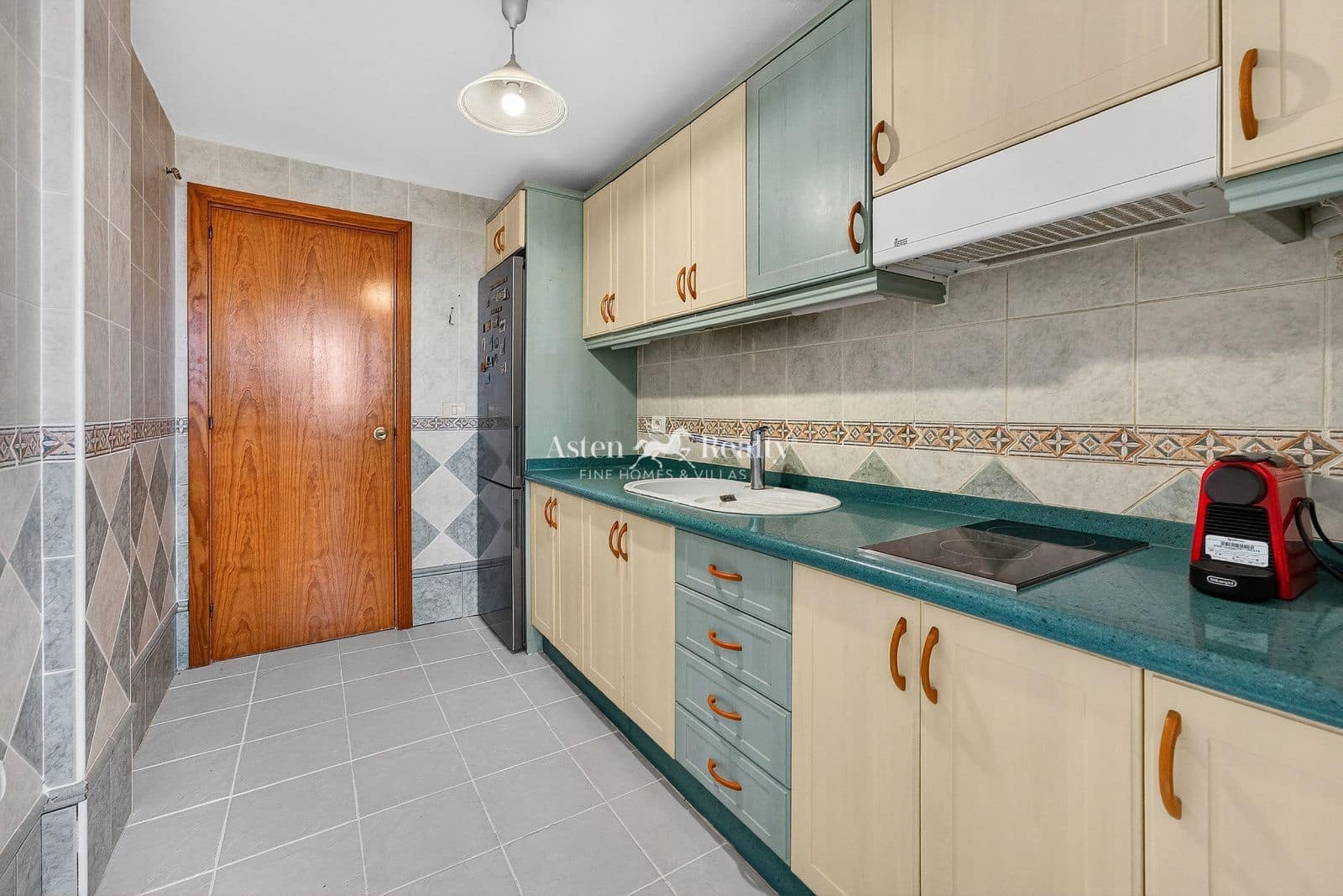2 sovrum Takvåning till salu i Parque de la Reina med pool garage - 325 000 € (Ref: 9833030)