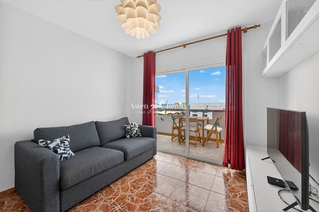 1 makuuhuone Asunto myytävänä paikassa Playa de las Americas, Arona mukana uima-altaan 
autotalli - 259 500 € (Ref: 9841578)