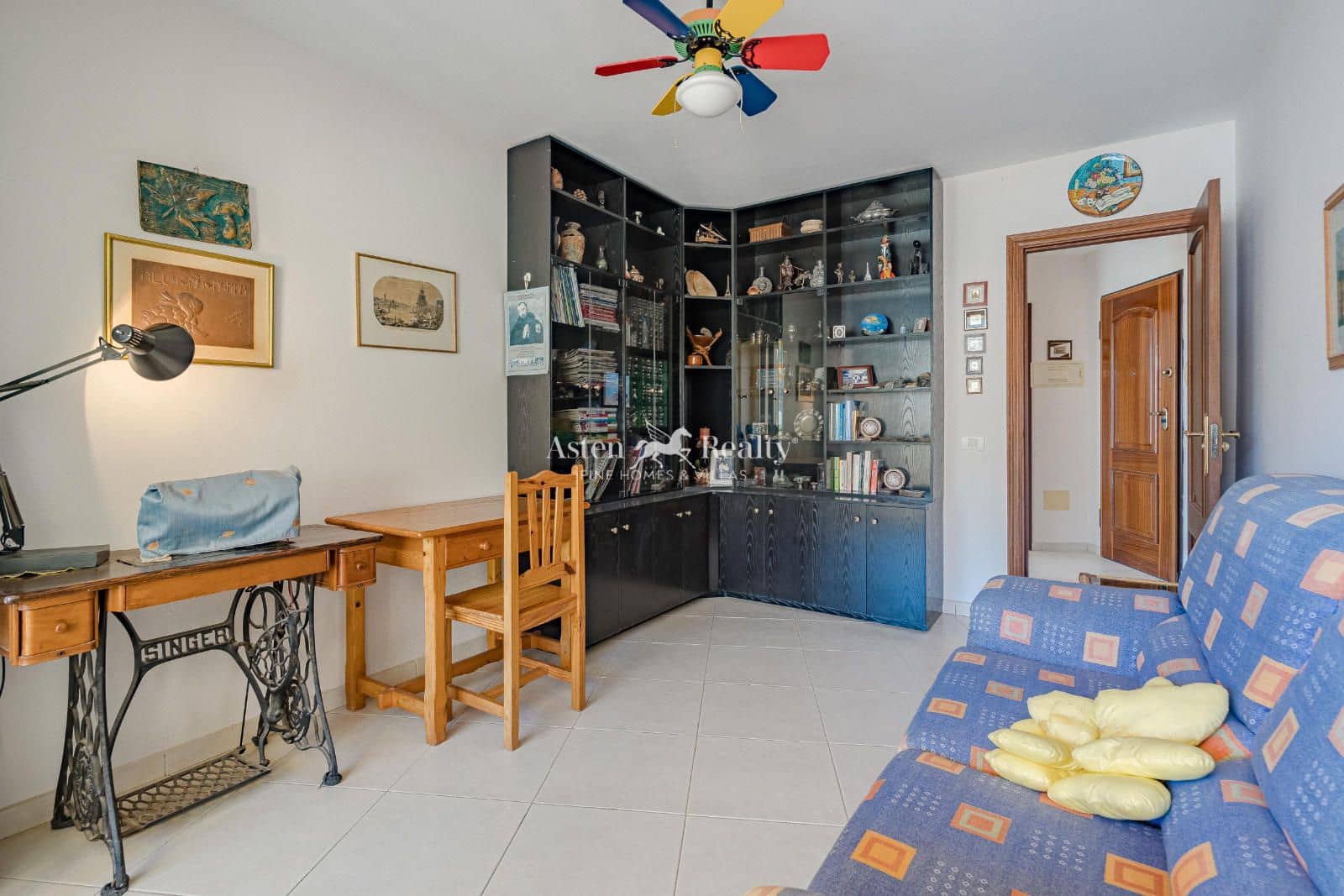 1 bedroom Flat for sale in Los Cristianos with pool - € 350,000 (Ref: 9841579)